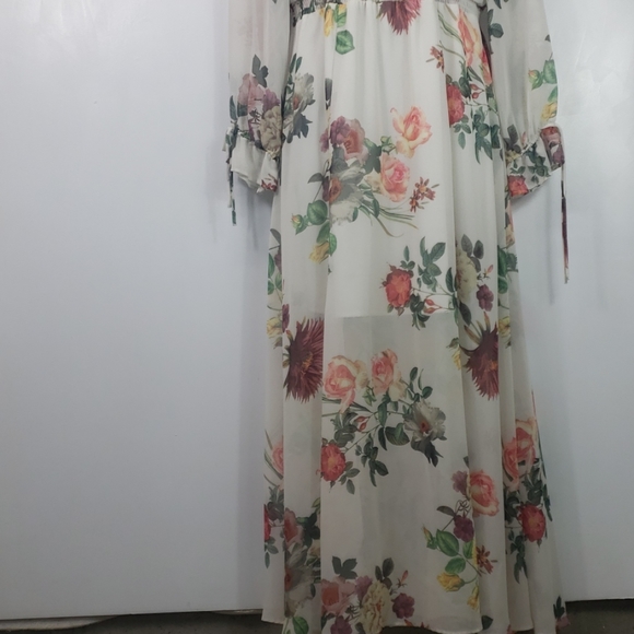 Belle + Sky white floral maxi dress sz M - Picture 3 of 8